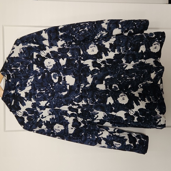 Floral Button Down Lightweight Jacket - Picture 6 of 7